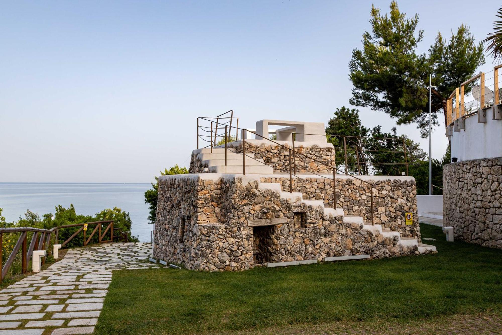 Hotel Ah Premium Baia Dei Faraglioni à Mattinata Extérieur photo