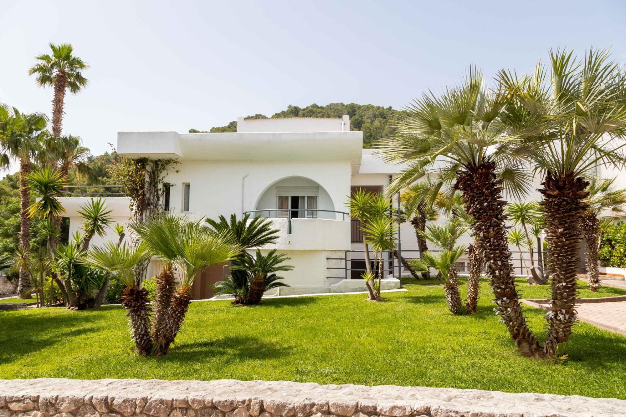 Hotel Ah Premium Baia Dei Faraglioni à Mattinata Extérieur photo