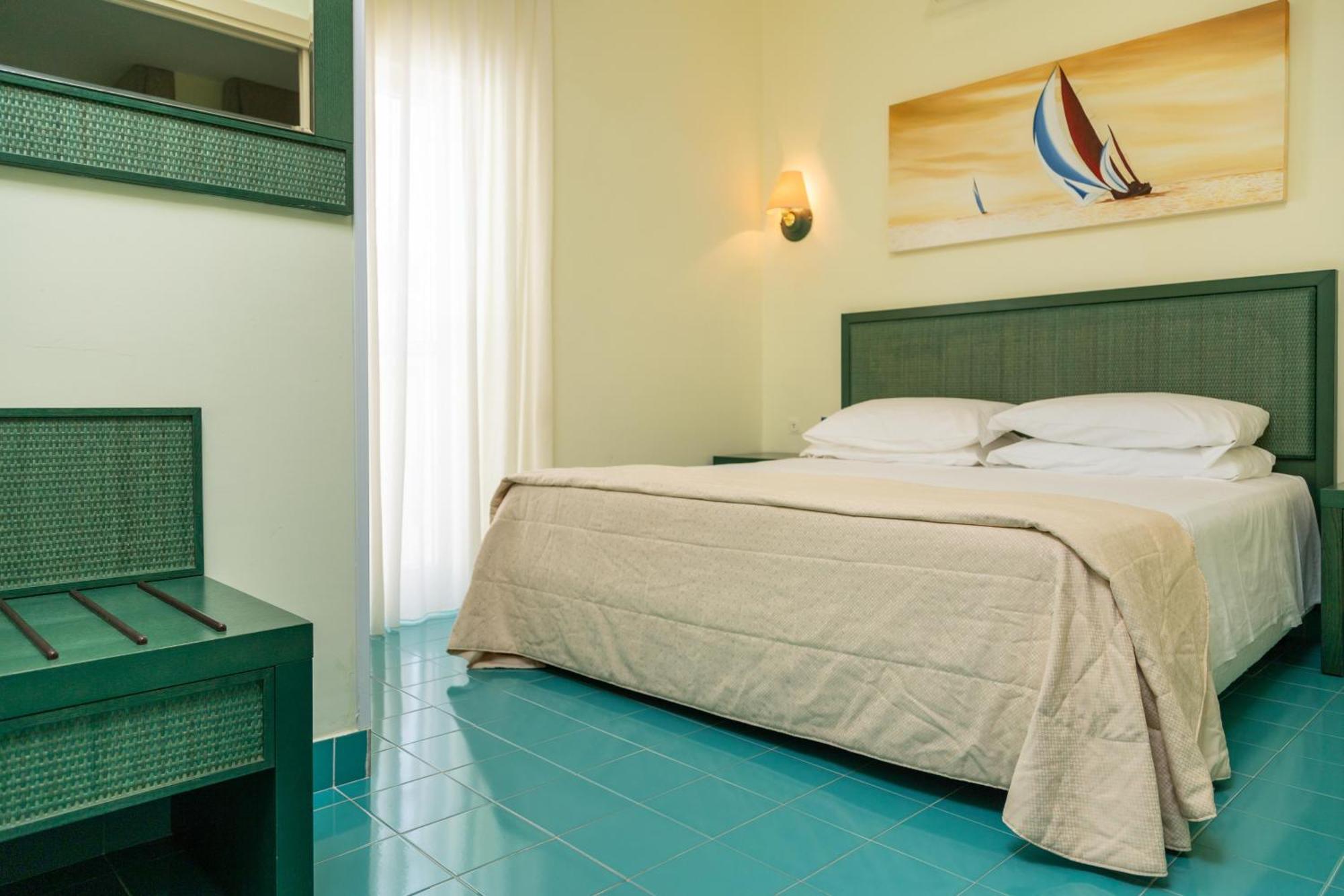 Hotel Ah Premium Baia Dei Faraglioni à Mattinata Extérieur photo