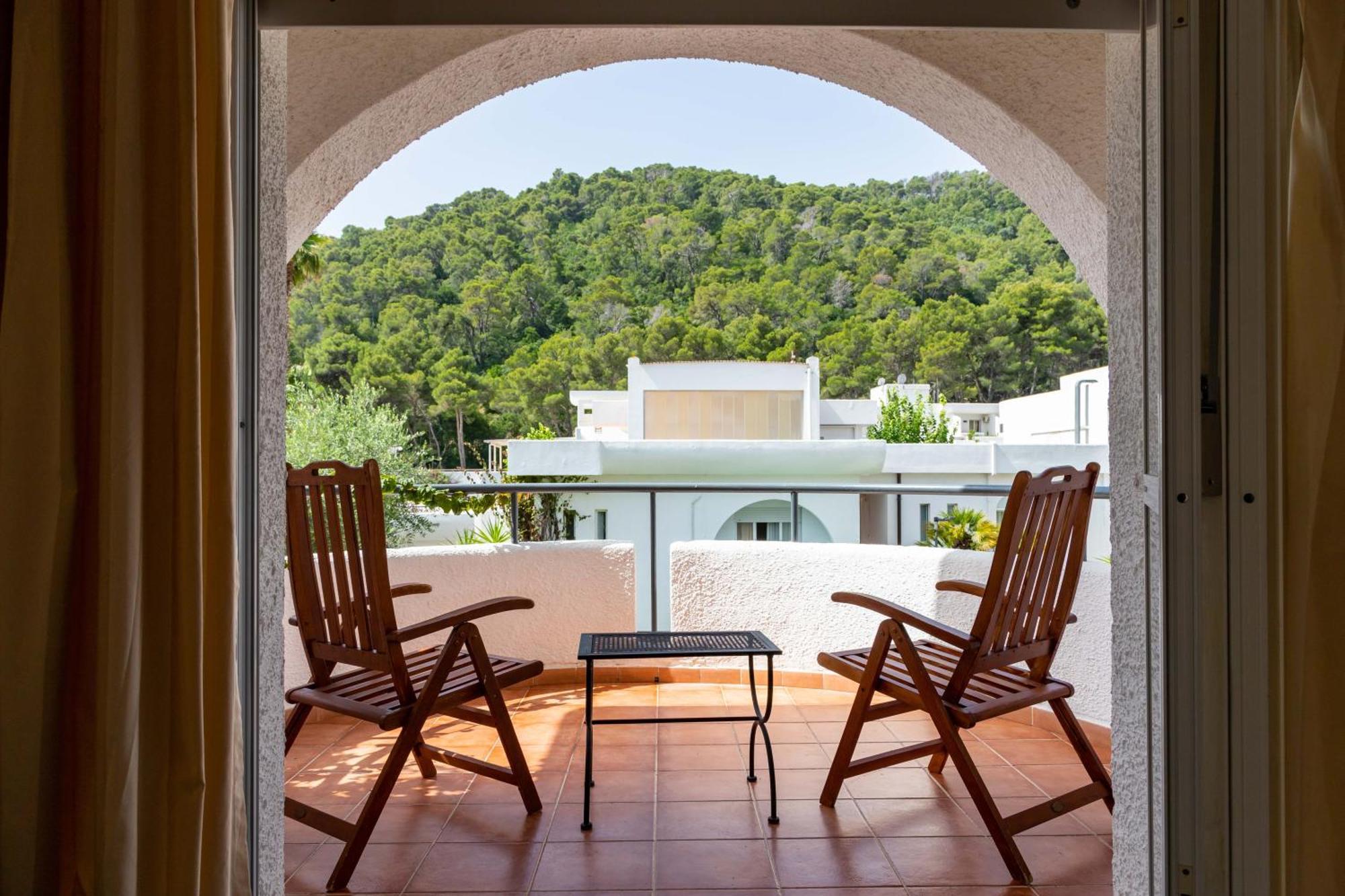 Hotel Ah Premium Baia Dei Faraglioni à Mattinata Extérieur photo